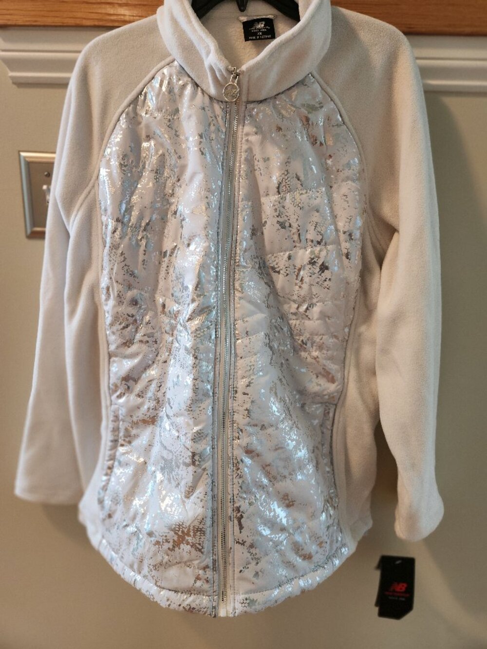 NEW BALANCE Women’s Plus Size Fleece White Silver Full Zip Jacket Size 2XL